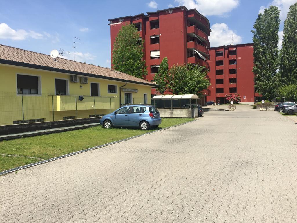 Bnbook Bilo Malpensa Галларате Экстерьер фото