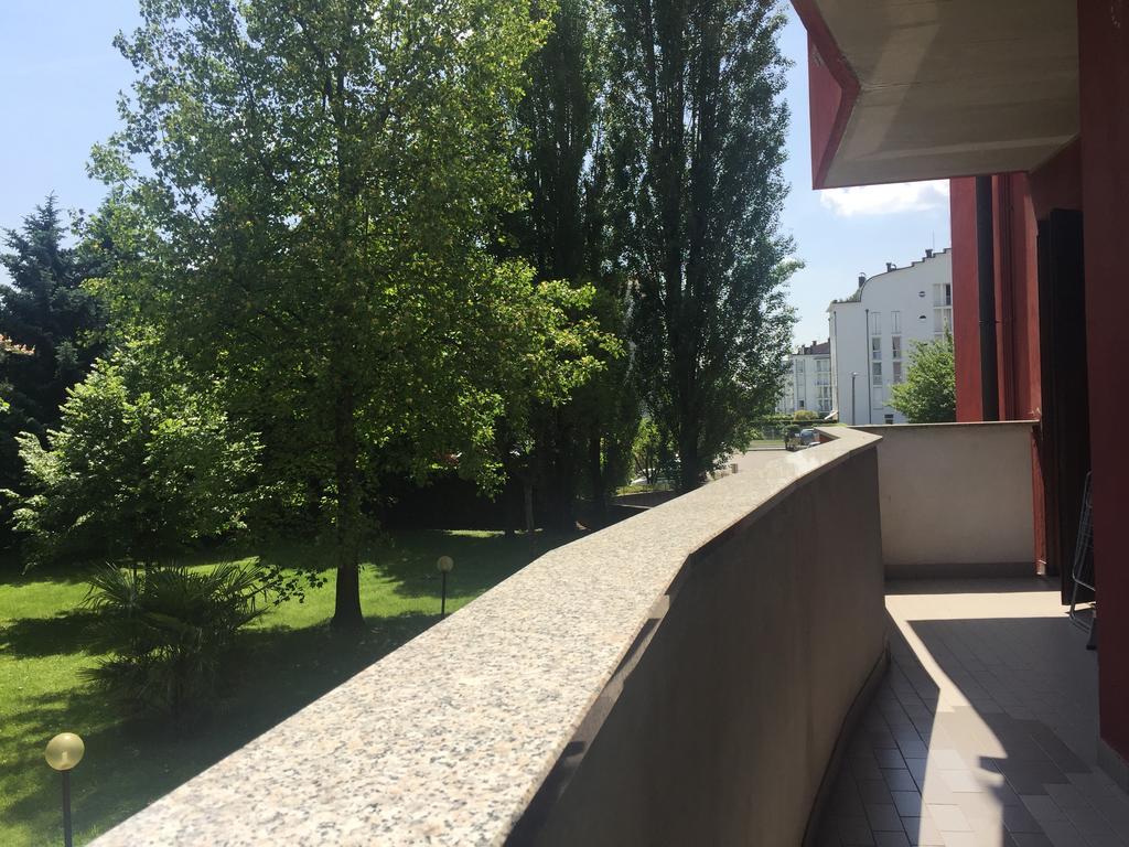 Bnbook Bilo Malpensa Галларате Экстерьер фото